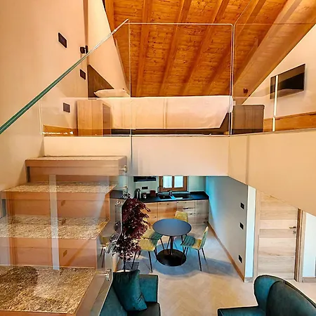 Le Reve - Via De L Ostan, 18 アパート アオスタ