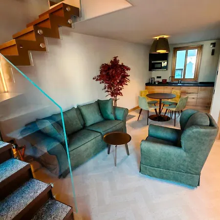 Apartment Le Reve - Via De L Ostan, 18