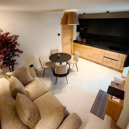 Apartment Le Reve - Via De L Ostan, 18